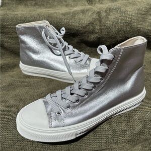 Stuart Weitzman Ollie High-top sneaker